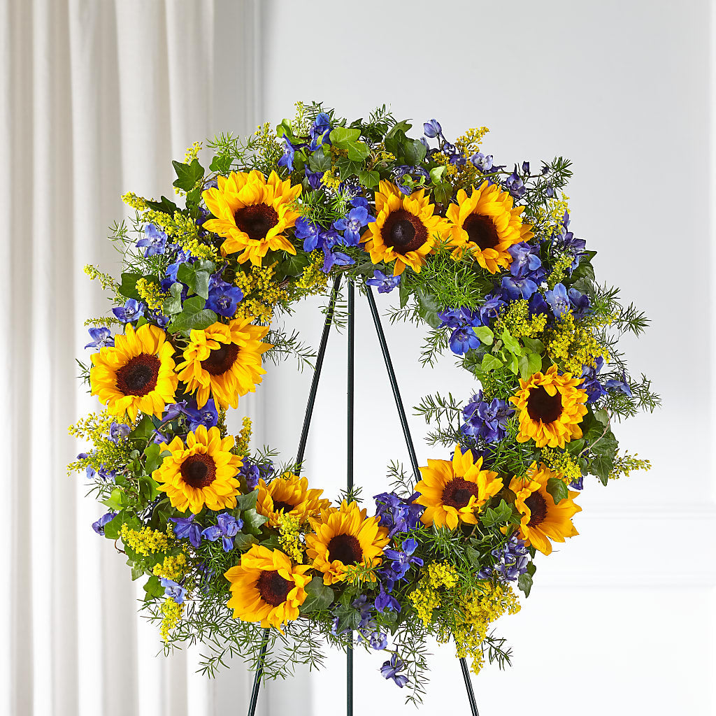 Bright Rays Wreath – MOM'S FLOWERS, Springfield OH
