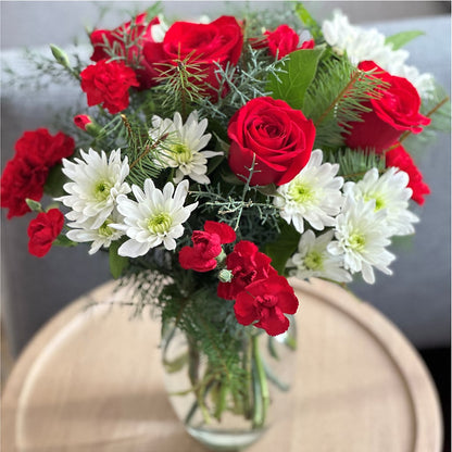 Seasonal Magic Bouquet – MOM'S FLOWERS, Springfield OH