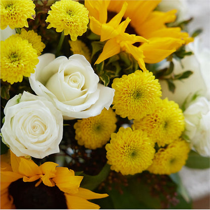 Luminous Morning Bouquet – MOM'S FLOWERS, Springfield OH