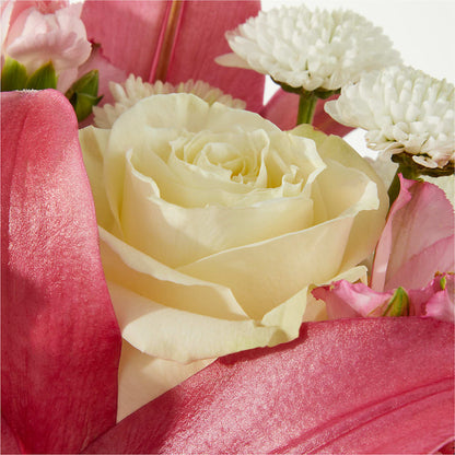 Piece of Cake Bouquet – MOM'S FLOWERS, Springfield OH