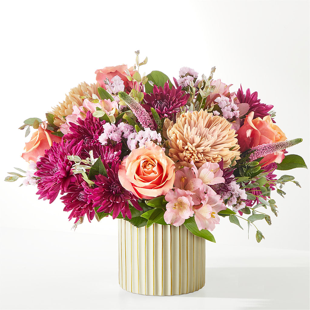 Berry Cobbler Bouquet with Ivory Vase – MOM'S FLOWERS, Springfield OH