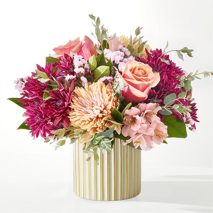 Berry Cobbler Bouquet with Ivory Vase – MOM'S FLOWERS, Springfield OH