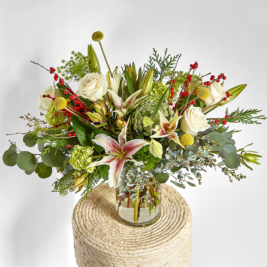 Berry & Bright Bouquet – MOM'S FLOWERS, Springfield OH